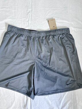 NEW Nike Men's Dri-Fit Totality Training Shorts Gray / Black Size 2XL FB4196-084